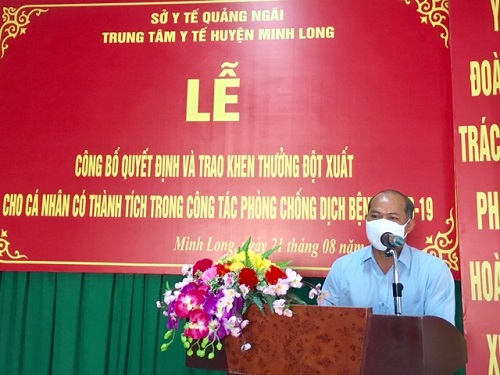 Đồng chí Đinh Muôn- HUV- Quyền giám đốc TTYT huyện phát biểu