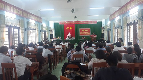 Đoàn Đại biểu Quốc hội tỉnh tiếp xúc cử tri tại xã Long Sơn huyện Minh Long.