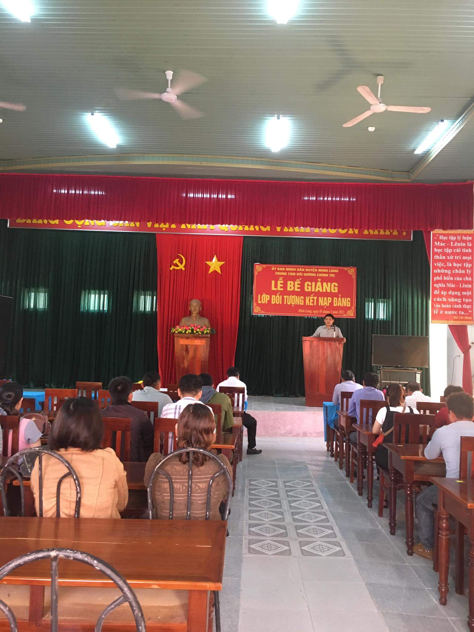 Minh Long: Bế giảng lớp đối tượng kết nạp Đảng viên năm 2021