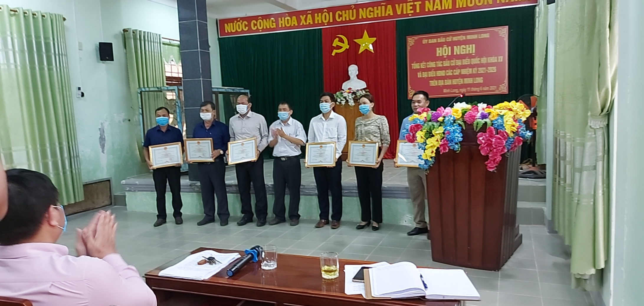 Huyện Minh Long tổ chức tổng kết công tác bầu cử