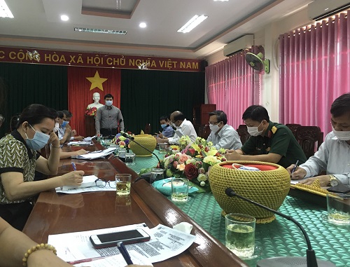UBND huyện họp khẩn triển khai công tác phòng, chống dịch COVID-19