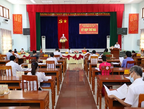 HĐND huyện Minh Long khóa XII tổ chức kỳ họp lần thứ 2
