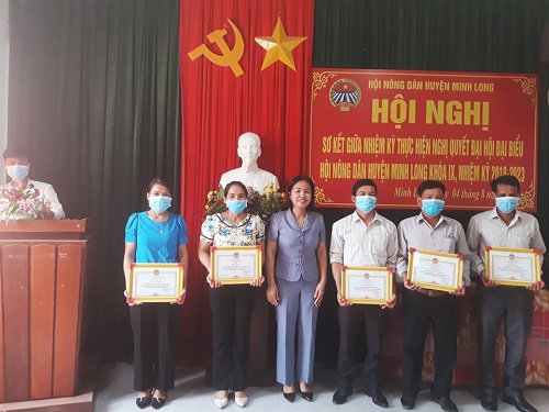 Hội Nông dân huyện sơ kết giữa nhiệm kỳ thực hiện Nhị quyết Đại hội đại biểu Hội nông dân Minh Long Khóa IX, nhiệm kỳ 2018-2023