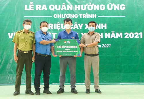 Huyện Đoàn: Tổ chức Lễ phát động và ra quân trồng rừng phòng hộ tại xã Long Sơn