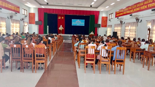Hội nghị triển khai Đề án “Hỗ trợ hoạt động bình đẳng giới vùng dân tộc thiểu số giai đoạn 2018-2025” trên địa bàn tỉnh Quảng Ngãi năm 2022 tại huyện Minh Long