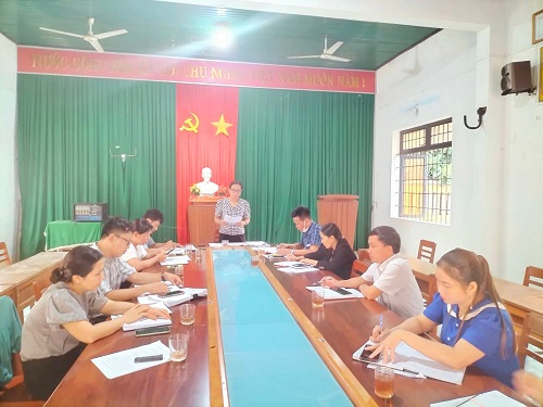 Thường trực HĐND huyện làm việc với Thường trực HĐND xã Long Sơn