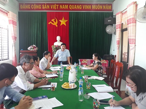 Họp Ban vận động Quỹ “vì người nghèo” huyện Minh Long.