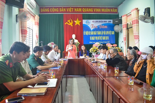 Hội LHPN huyện Minh Long tổ chức Tọa đàm kỷ niệm 92 năm Ngày thành lập Hội LHPN Việt Nam và Ngày Phụ nữ Việt Nam 20/10