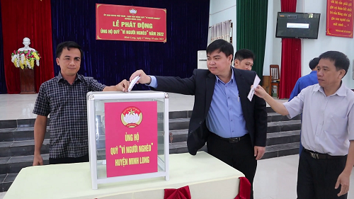 MTTQVN huyện Minh Long tổ chức Lễ phát động ủng hộ Quỹ “Vì người nghèo” năm 2022.