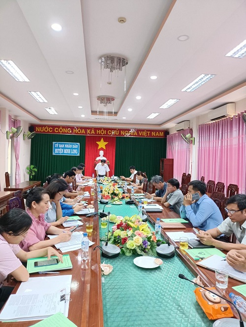 Ban Đại diện Hội đồng quản trị Ngân hàng chính sách xã hội huyện Minh Long đánh giá hoạt động quý I/2023