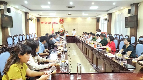 Đoàn công tác của Ban Thường Vụ huyện ủy Minh Long thăm và làm việc với Ban Thường vụ huyện ủy Con Cuông, tỉnh Nghệ An.