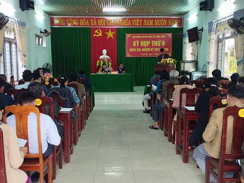 Hội đồng nhân dân xã Long Hiệp khai mạc kỳ họp thứ 9.