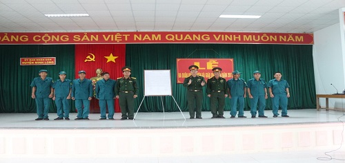 Ban CHQS huyện Minh Long qua 10 năm thực hiện Quy chế công tác dân vận của hệ thống chính trị và Quy chế công tác dân vận của Quân đội nhân dân Việt Nam