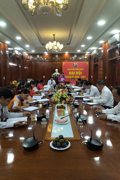 Chi bộ Văn Phòng huyện tổ chức Đại hội, nhiệm kỳ 2020 - 2025