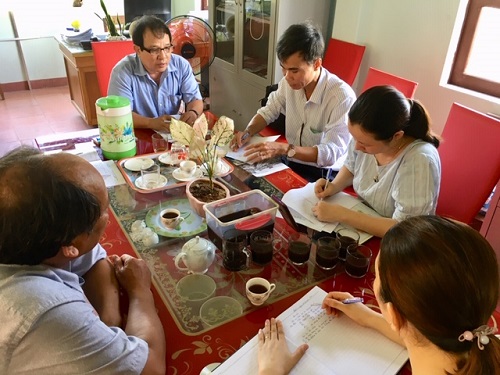 Chi cục DS-KHHGĐ tỉnh Quảng Ngãi giám sát tình hình triển khai công tác DS-KHHGĐ 6 tháng đầu năm 2020 tại Phòng Dân số trực thuộc Trung tâm Y tế huyện Minh Long