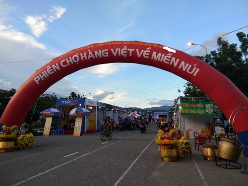 “Tự hào hàng Việt Nam” trên địa bàn huyện Miền núi Minh Long