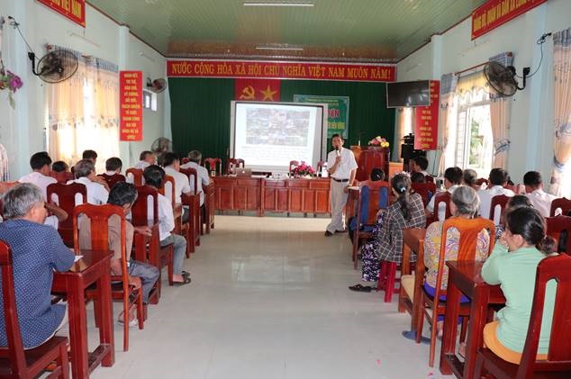 Nói chuyện chuyên đề về thực hiện công tác giảm nghèo bền vững tại xã Long Hiệp, huyện Minh Long