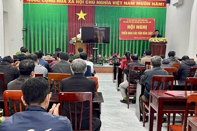 Hội đồng phổ biến giáo dục pháp luật huyện Minh Long tổ chức tuyên truyền Luật trật tự an toàn giao thông đường bộ năm 2024